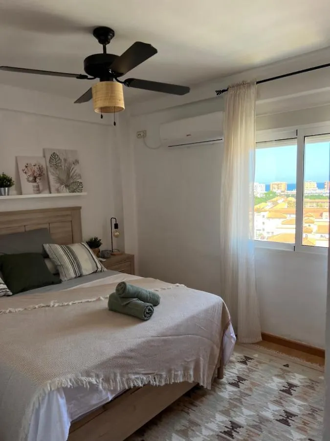 アパート 3 Bedrooms Apt With The Sea View マラガ